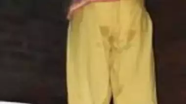 madurai college gal usharani nude bath mms