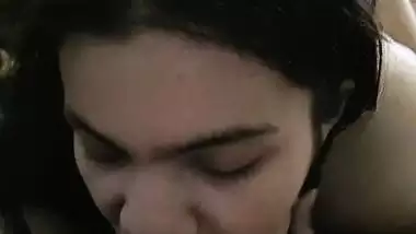 Cute girl sucking dick and balls of boyfriend viral MMS