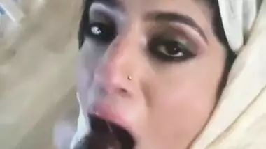 Bhabhi Swallows Cum - Cum In Mouth Cum Swallowing Voyeur indian tube porno on Bestsexxxporn.com