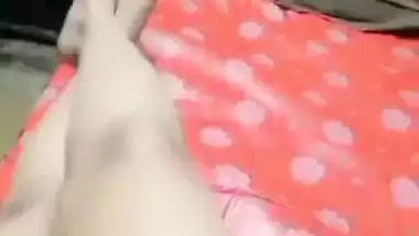 Chubby village aunty showing muskmelon big boobs