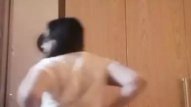 Cute big ass Indian girl nude viral videos exposed