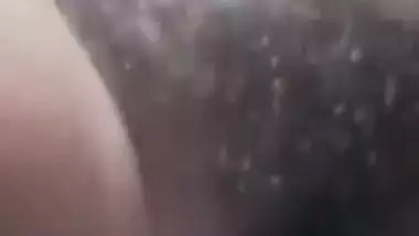 Mallu aunty showing hairy pussy to Facebook friend