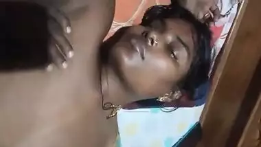 Sunny Boobs Press By Her Husband - Boob Press Unknown Sleeping indian tube porno on Bestsexxxporn.com