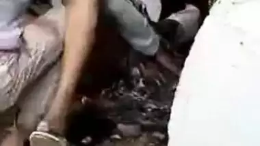 Dehati old pair sex movie scene caught by a voyeur