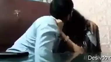Indian Bhabhi Fucked By Devar In Hindi Dubbed indian sex video