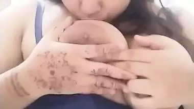 Tanker girlfriend licking big boobs viral MMS