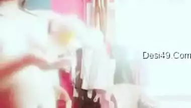 Webcam video of good-looking Desi girl oiling wonderful body