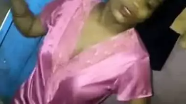 Aunty Sex Videos In Tamil Night Dress - House Wife Nighty Gown Xxx indian tube porno on Bestsexxxporn.com