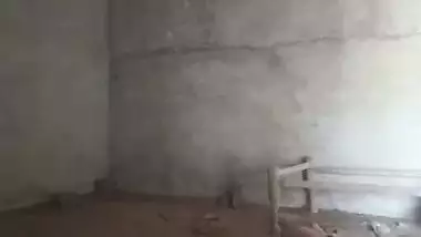 21 year old guy fucks his young Bhabhi in desi xxx MMS