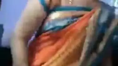Tamil Nadu Andy Tamil Nadu Unless Fucking Video - Chennai Tamil Aunty Breastfeeding indian tube porno on Bestsexxxporn.com