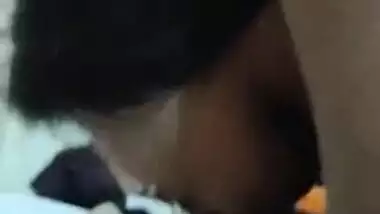 Srilankan girl eating cum of her boyfriend MMS
