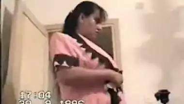 Saudi Arabia House Wife Porn Video - Saudi Arabia Milf With Driver Part 3 indian tube porno on Bestsexxxporn.com