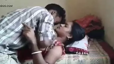 Tamil Aunty Boob Press By Boss In Office Hidden indian tube porno on  Bestsexxxporn.com